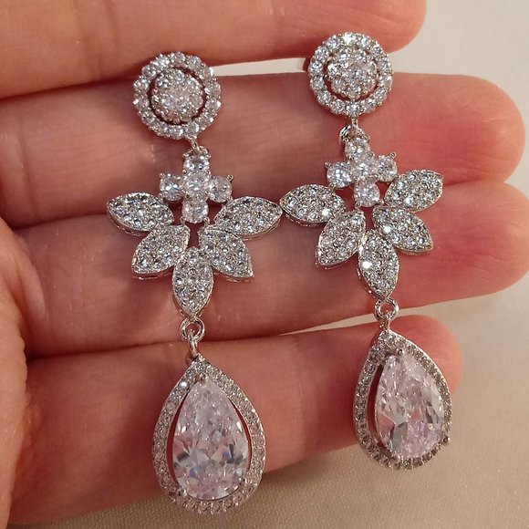 Anzor Jewelry - Russian Style Genuine Cubic Zirconia Earrings In 18k - Foto 8